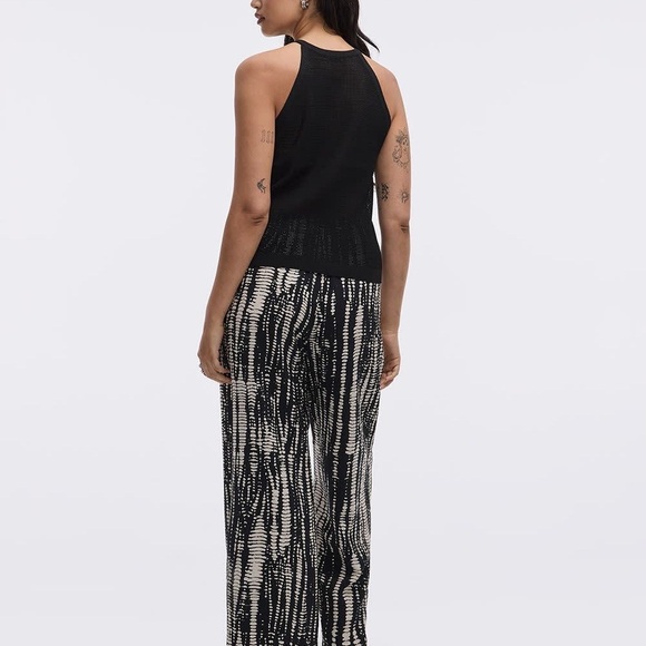 Reitmans Textured Mesh Knit Tank Top - Picture 2 of 7